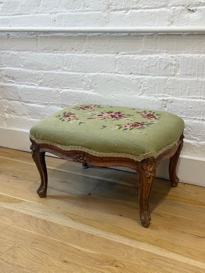 Vintage Floral Needlepoint Footstool with Carved Wooden Legs