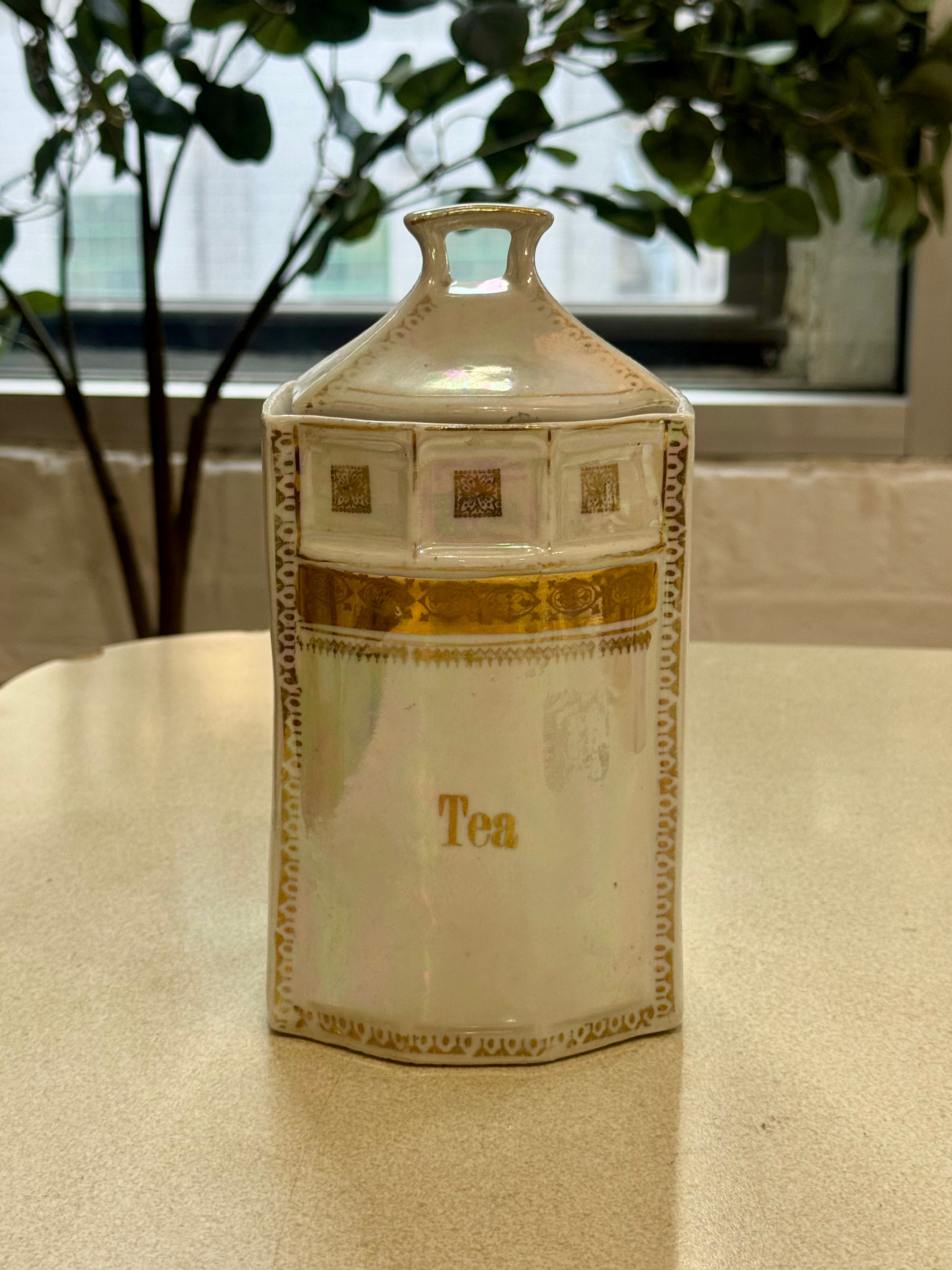 Opalescent Glaze Porcelain Tea Canister
