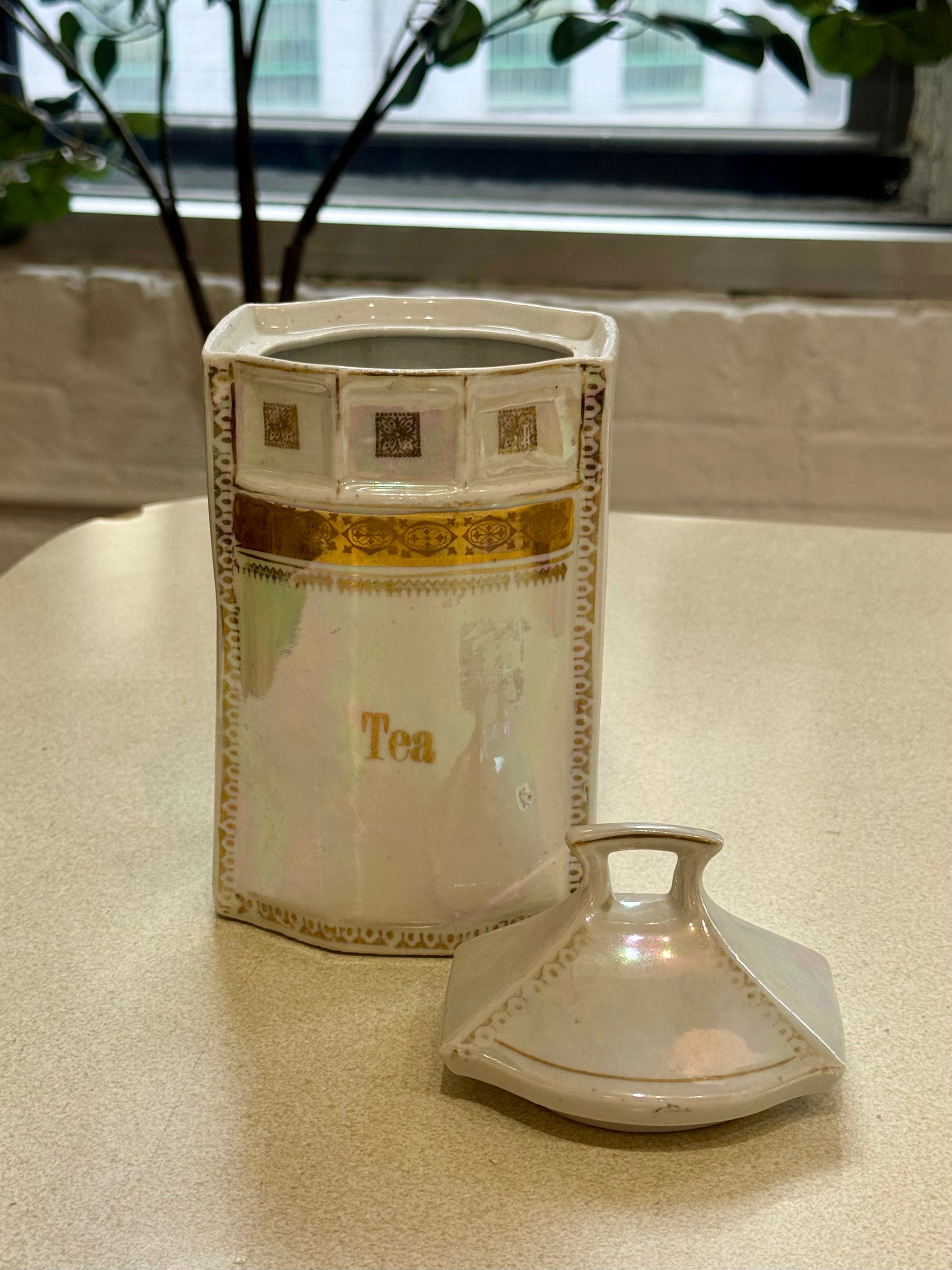 Opalescent Glaze Porcelain Tea Canister