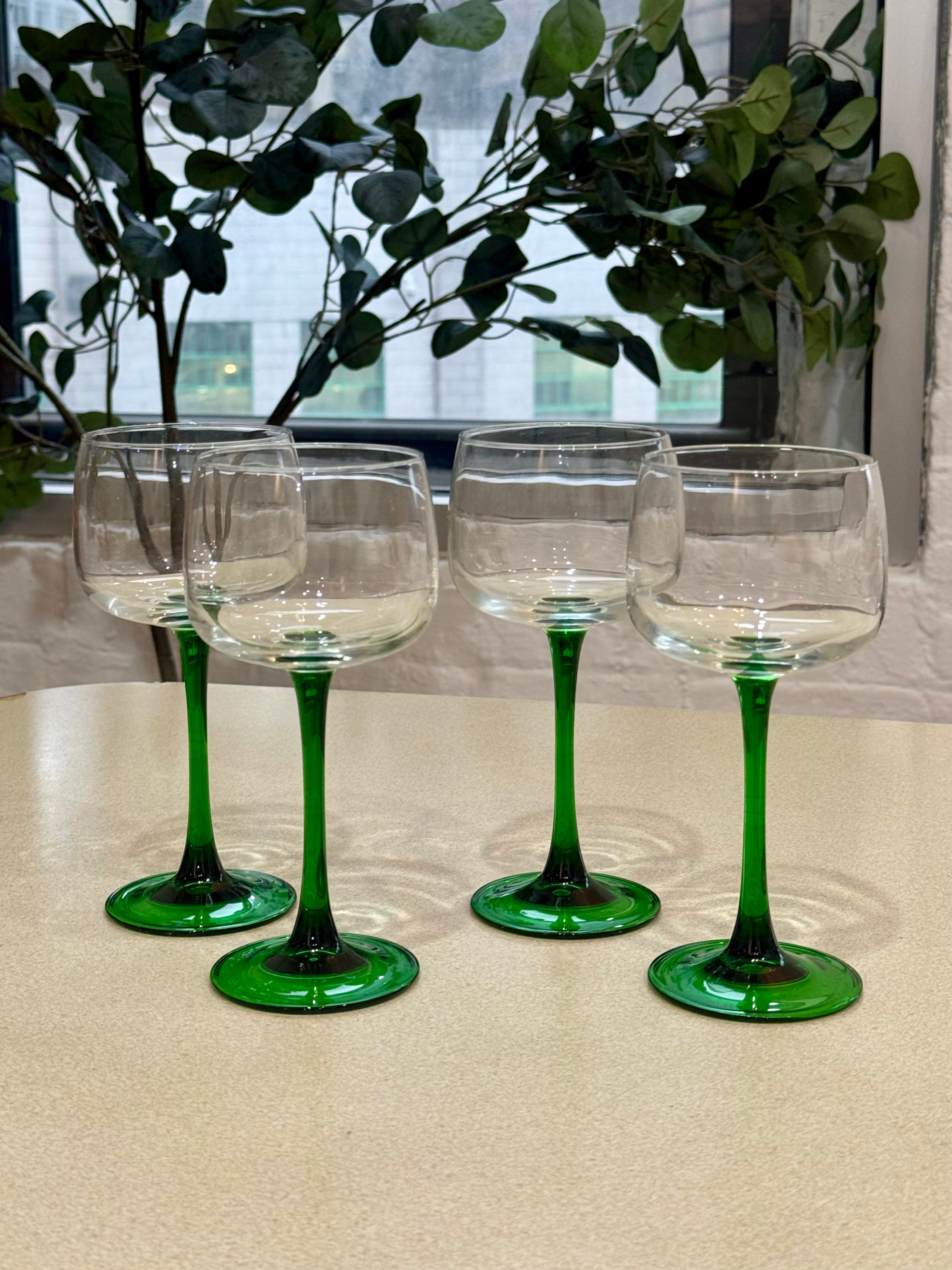 Vintage Luminarc France Large Emerald Green Stemmed Wine Glasses
