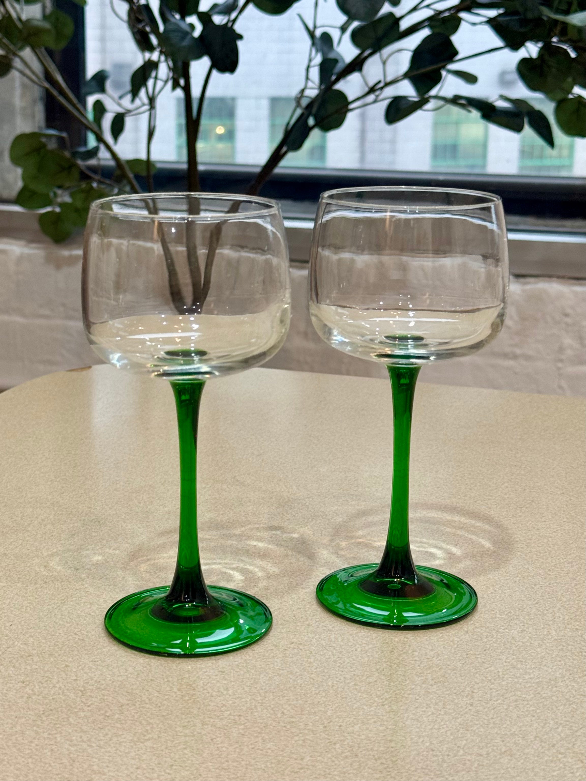 Vintage Luminarc France Large Emerald Green Stemmed Wine Glasses