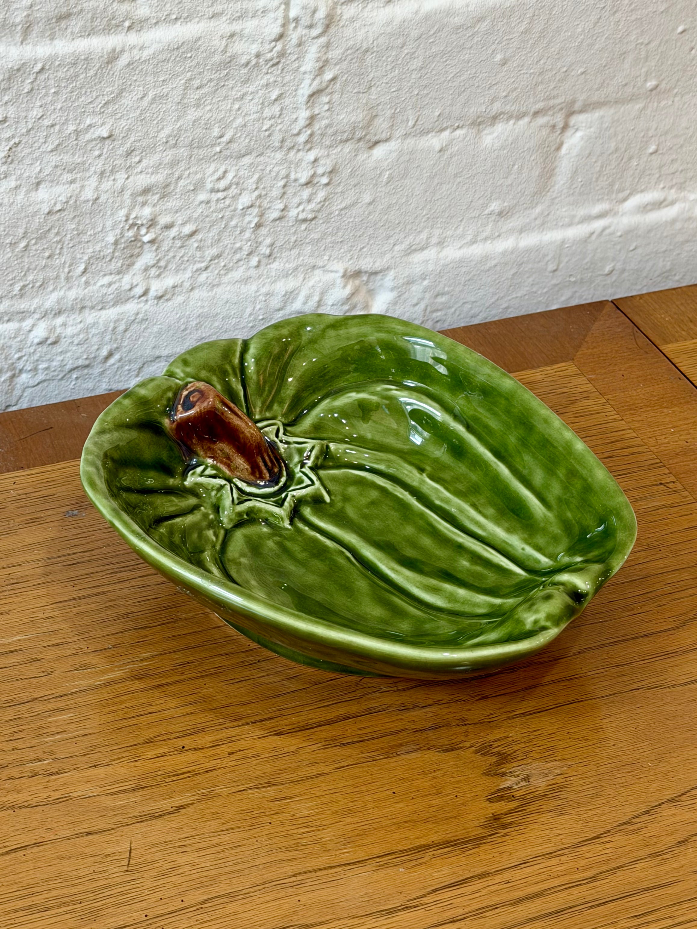 Olfaire Majolica Green Bell Pepper Ceramic Dish