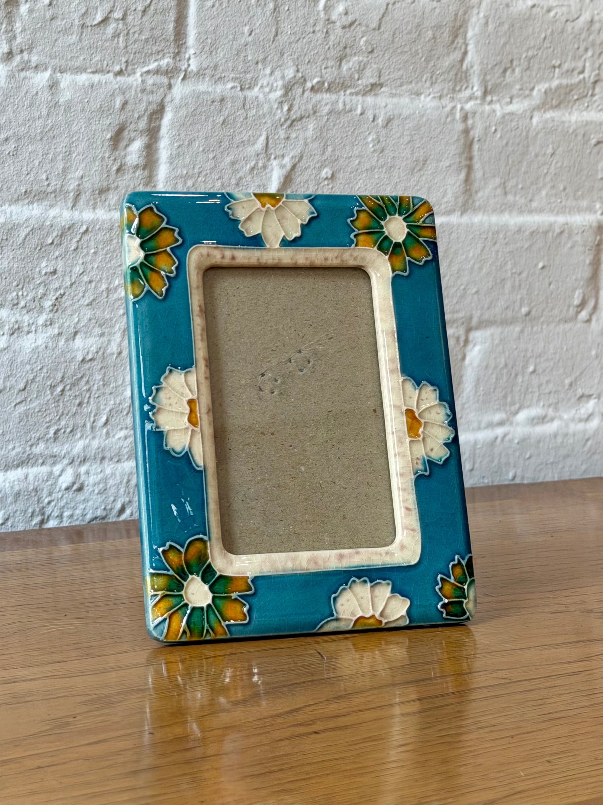 Ceramic Floral Detail Picture Frame