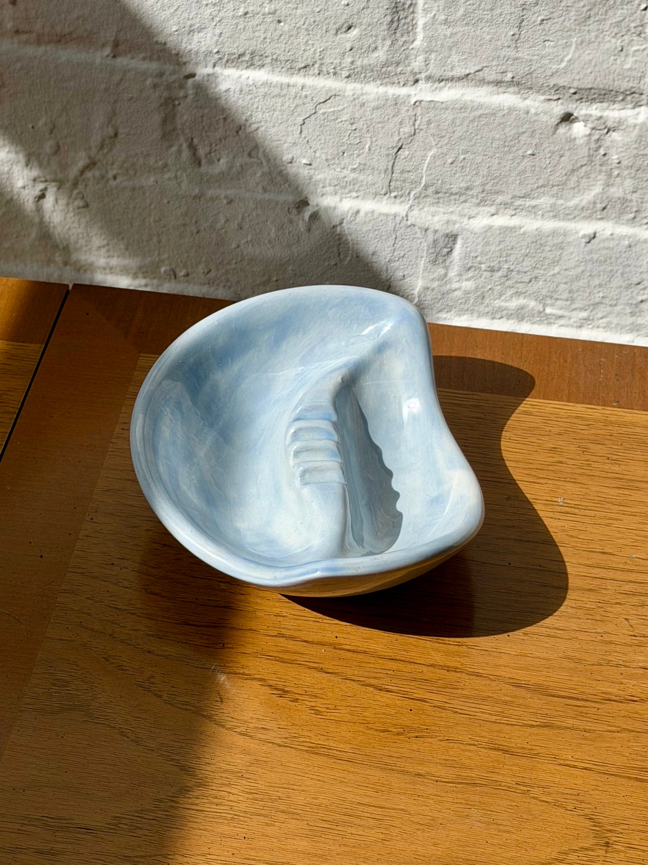 Ceramic Asymmetrical Glossy Glazed Ashtray