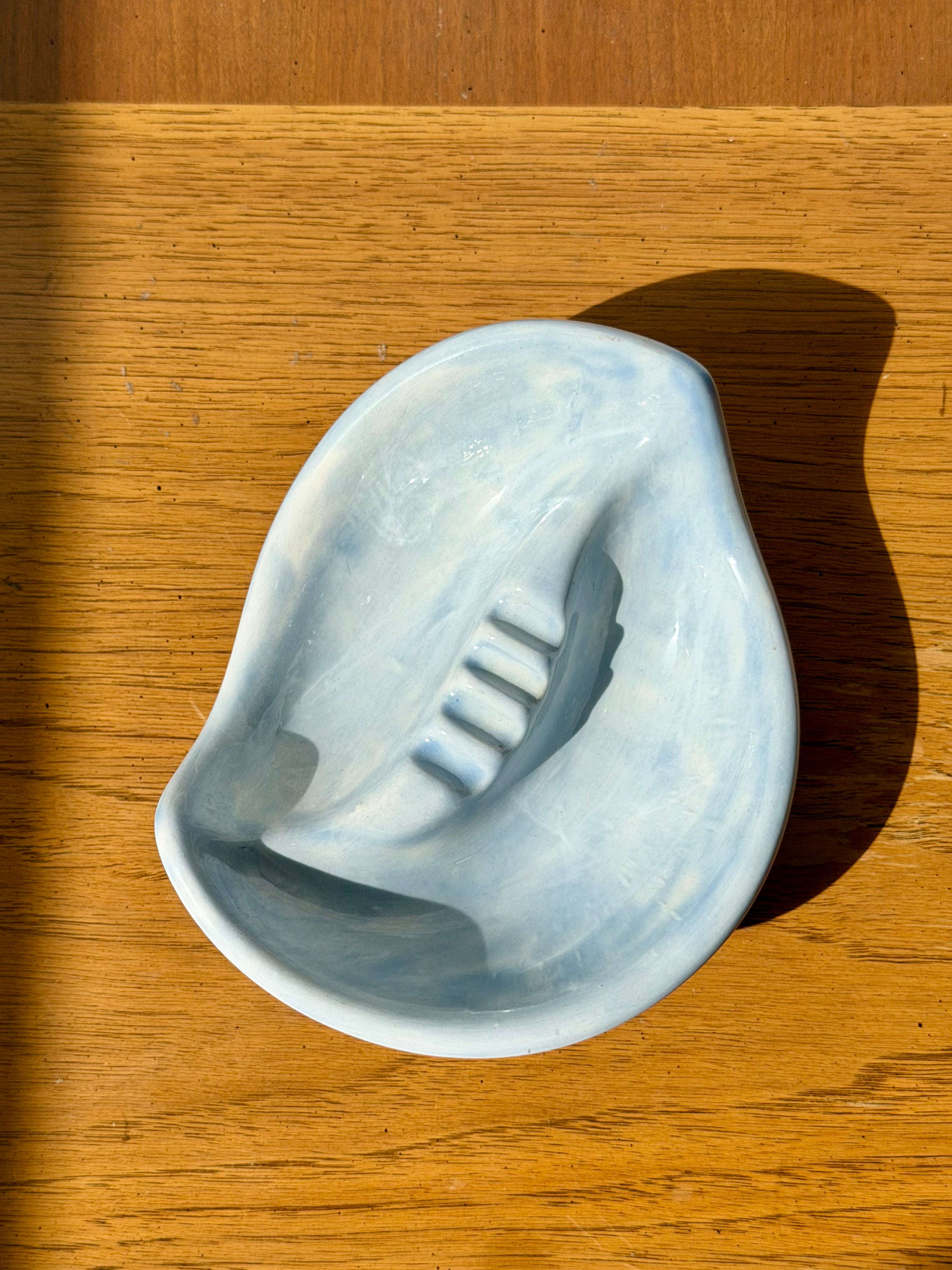 Ceramic Asymmetrical Glossy Glazed Ashtray
