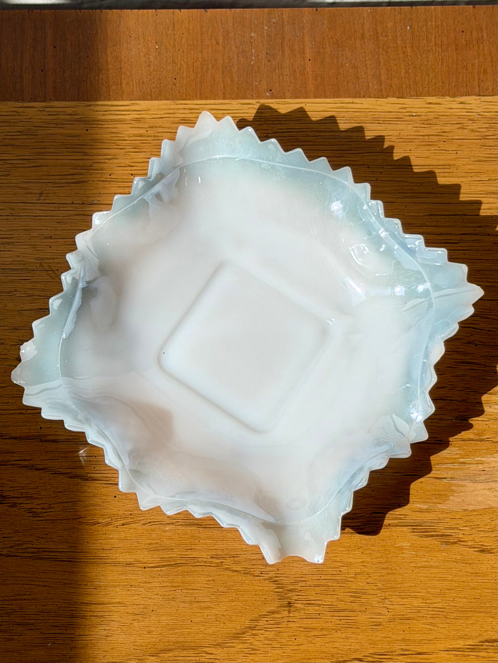 Opalescent Ruffle Rim Dish