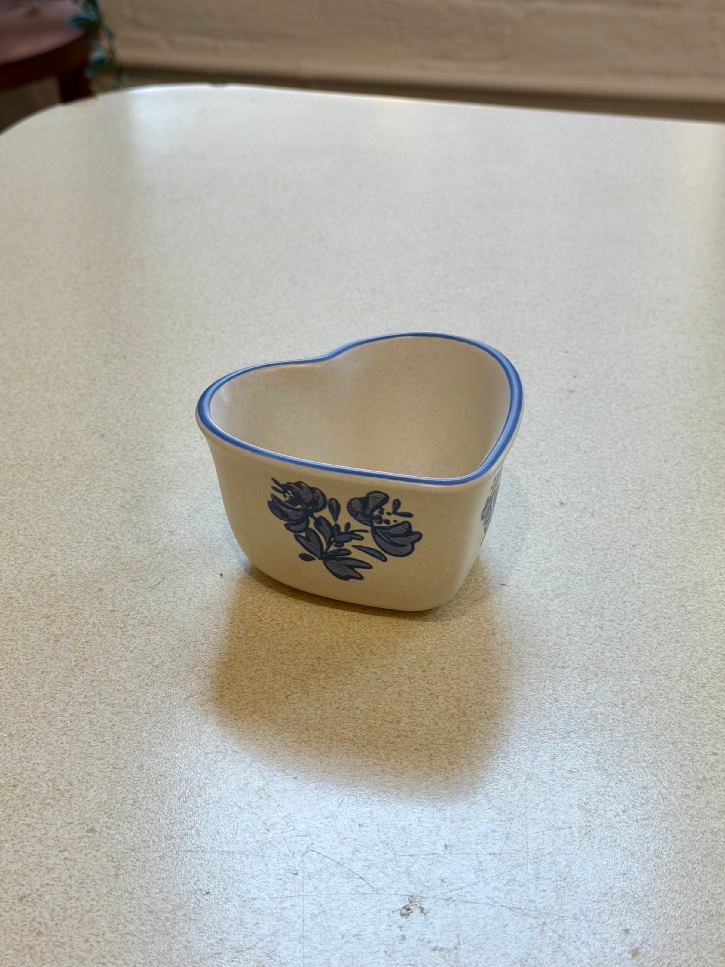 Pfaltzgraff Stoneware Heart Shaped Custard Cup