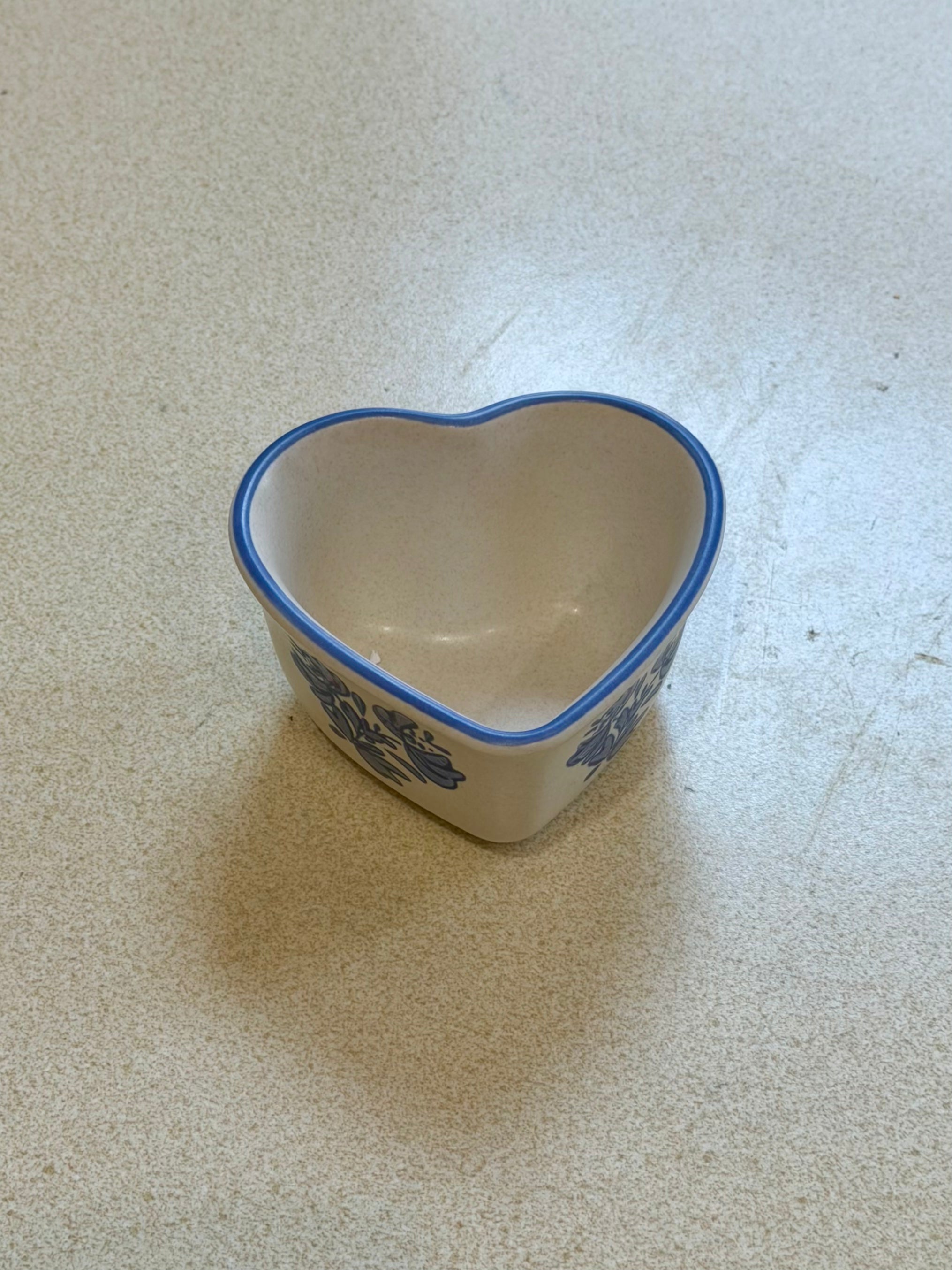Pfaltzgraff Stoneware Heart Shaped Custard Cup
