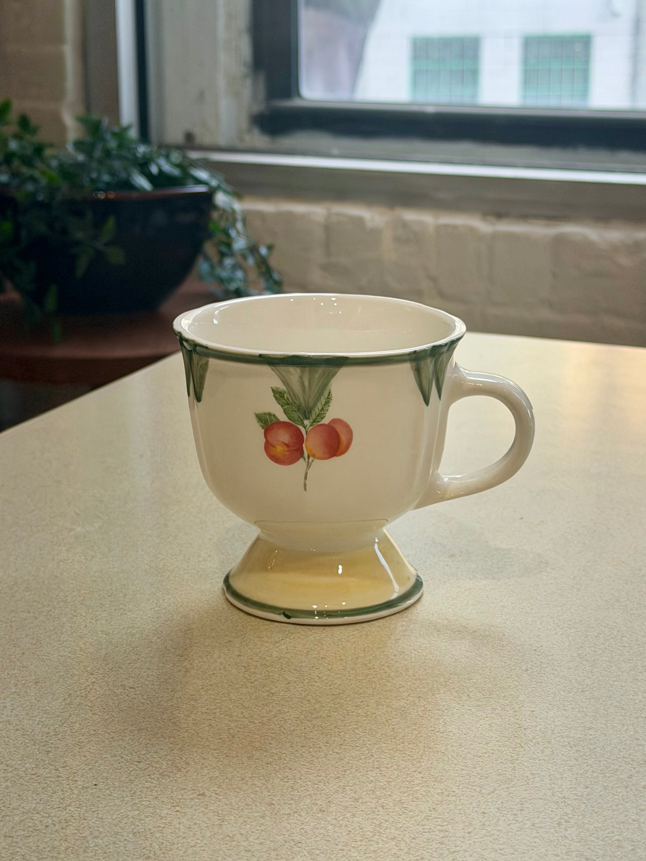 Gibson Designs Tuscany Footed Cherry Pattern Mug