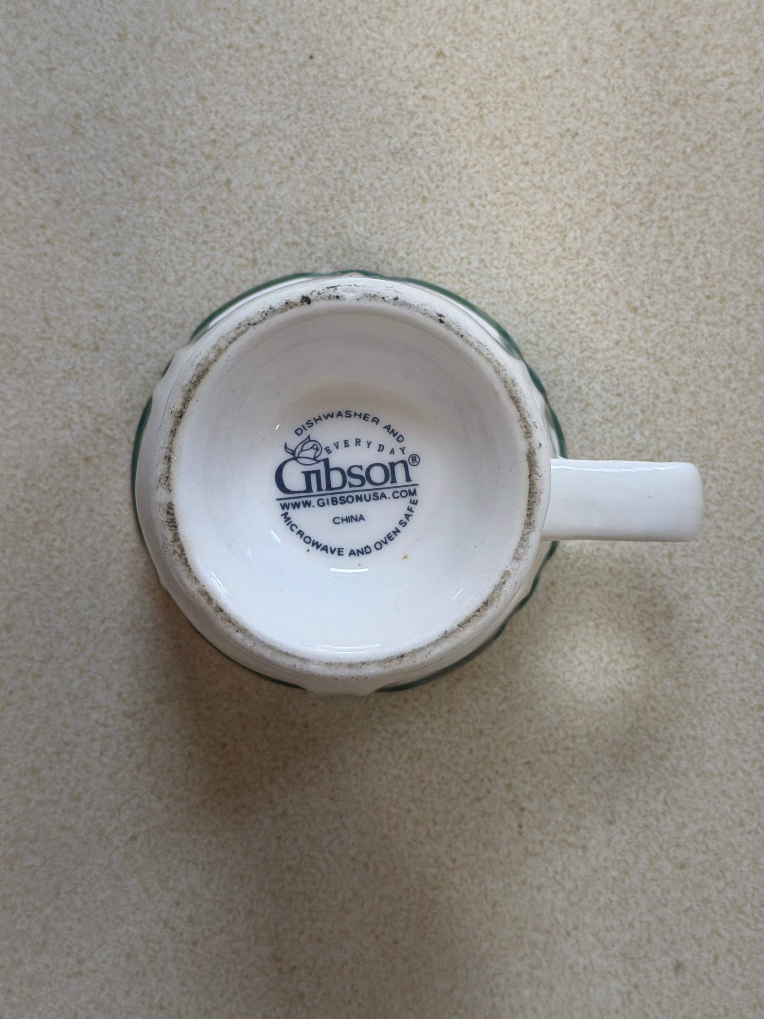 Gibson Designs Tuscany Footed Cherry Pattern Mug