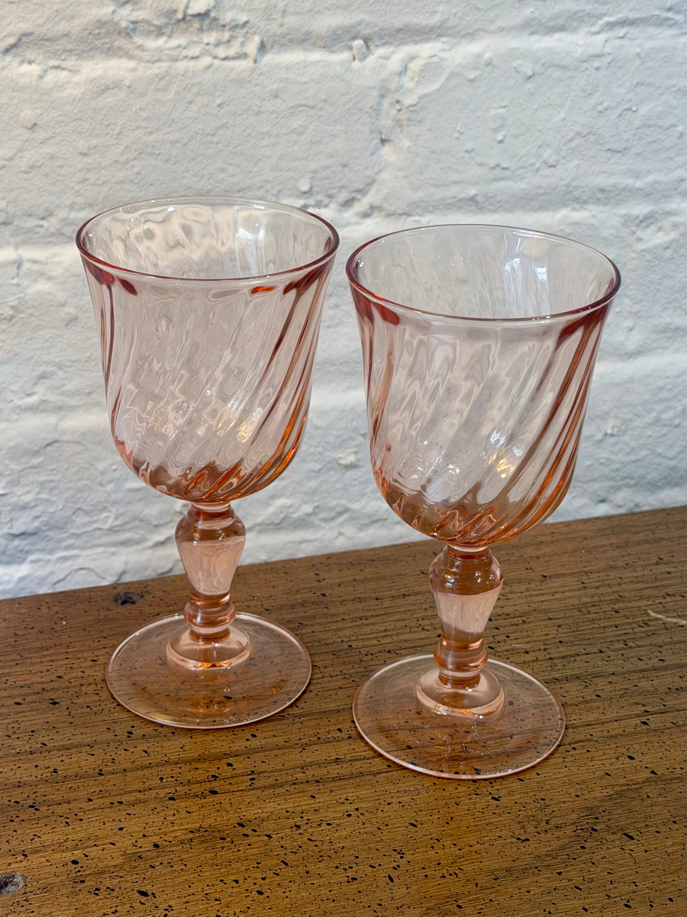 Pink Swirl Optic Wine Glasses